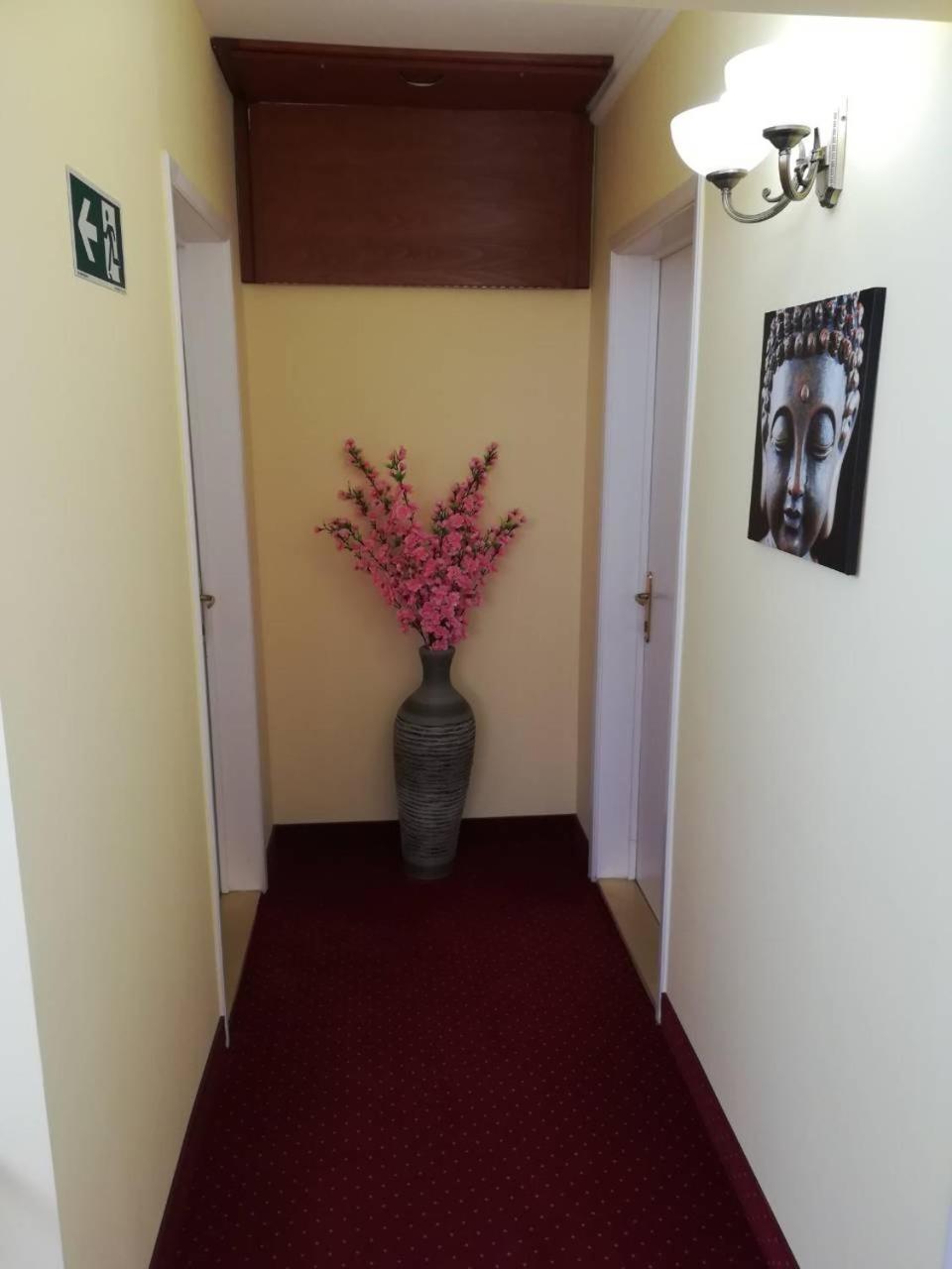 Centrum Panzio Szentendre Luaran gambar