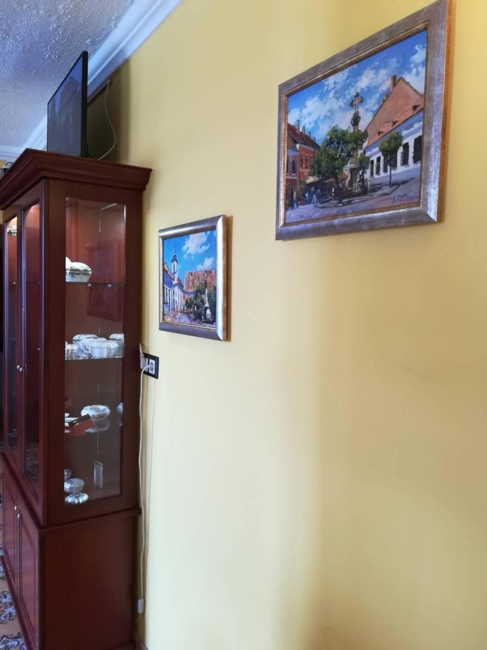 Centrum Panzio Szentendre Luaran gambar